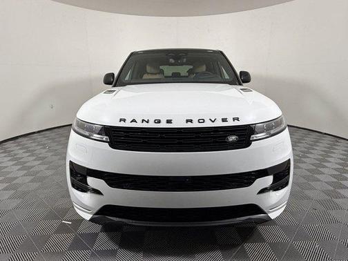 Fuji White 2026 Land Rover Range Rover Sport SE