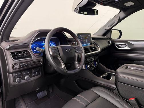Black 2024 Chevrolet Suburban RST
