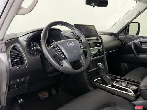 Moonstone White 2022 INFINITI QX80 Luxe