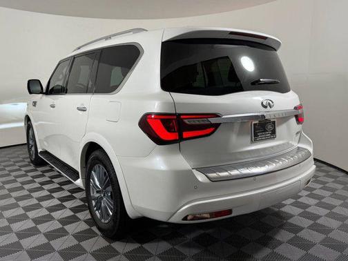 Moonstone White 2022 INFINITI QX80 Luxe