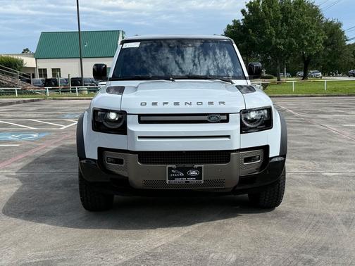 White 2021 Land Rover Defender X-Dynamic SE