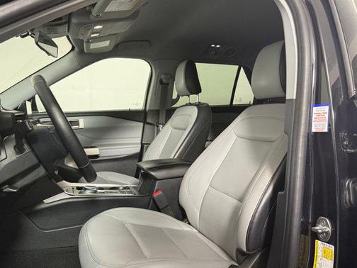 Agate Black Metallic 2021 Ford Explorer XLT