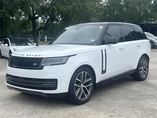 2025 Land Rover Range Rover P550e SE