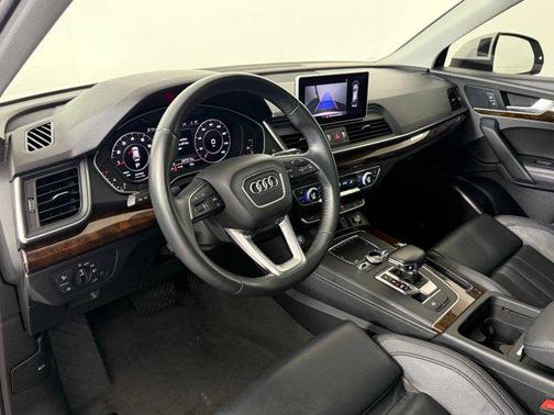 2020 Audi Q5 45 Premium Plus