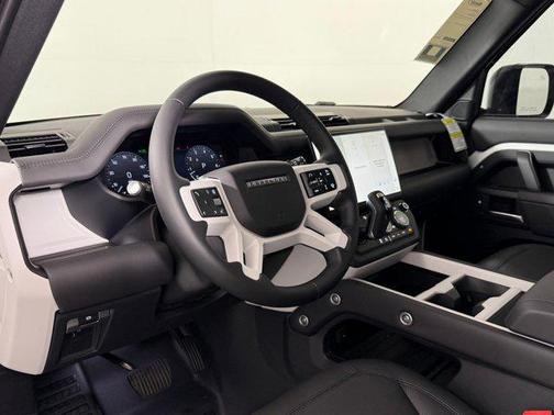 Fuji White 2026 Land Rover Defender P400 X-Dynamic SE