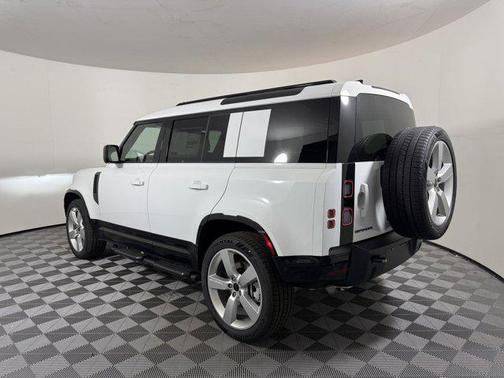 2026 Land Rover Defender P400 X-Dynamic SE