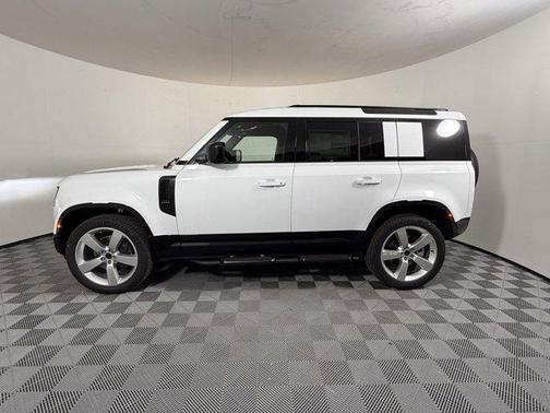 2026 Land Rover Defender P400 X-Dynamic SE