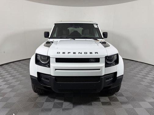 2026 Land Rover Defender P400 X-Dynamic SE