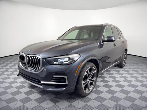 Arctic Grey Metallic 2022 BMW X5 sDrive40i