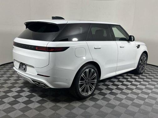 2025 Land Rover Range Rover Sport SE