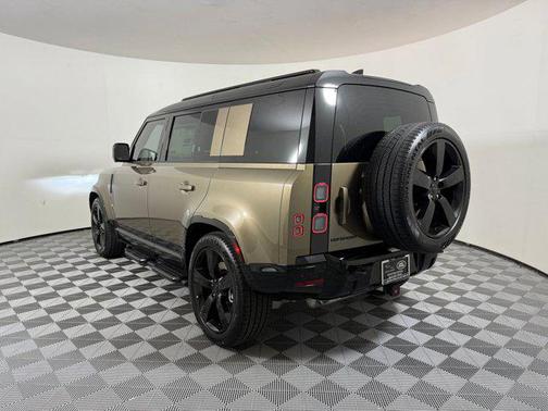 2026 Land Rover Defender P400 X-Dynamic SE