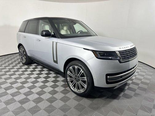 2025 Land Rover Range Rover P400 SE