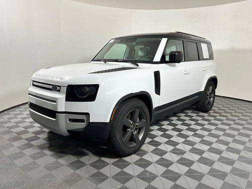 2025 Land Rover Defender 110 P400 S