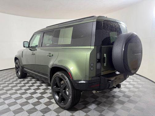 2026 Land Rover Defender P400 X-Dynamic SE