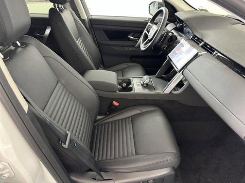 2025 Land Rover Discovery Sport S