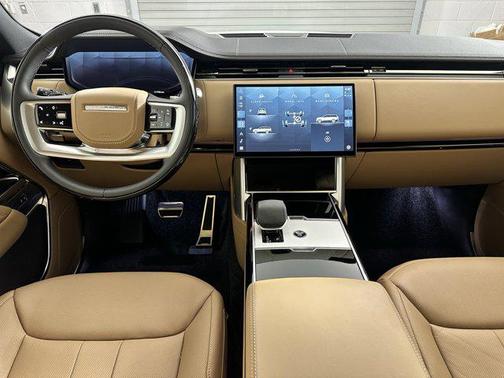 2025 Land Rover Range Rover P400 SE 7 Seat