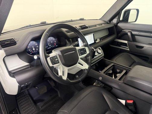 2024 Land Rover Defender 110 P300