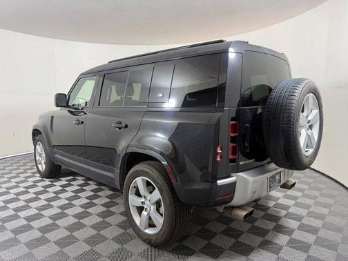 2024 Land Rover Defender 110 P300