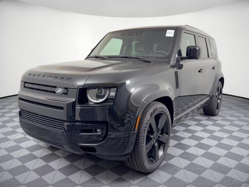 Santorini Black Metallic 2026 Land Rover Defender P400 X-Dynamic SE