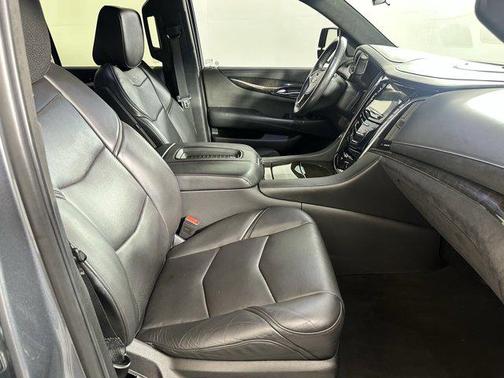2019 Cadillac Escalade Platinum