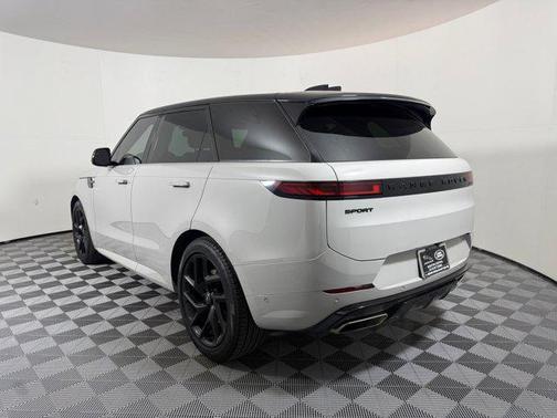 2024 Land Rover Range Rover Sport SE