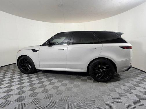 2024 Land Rover Range Rover Sport SE