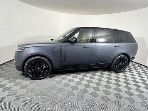 2025 Land Rover Range Rover P400 SE 7 Seat