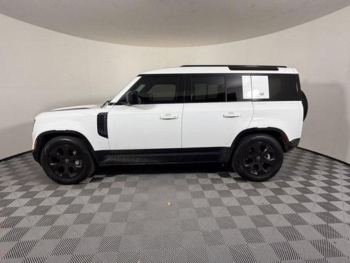 2024 Land Rover Defender 110 P400 X-Dynamic SE