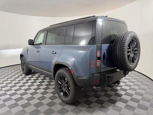 2026 Land Rover Defender P300 S