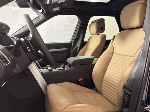 2026 Land Rover Discovery Gemini Edition