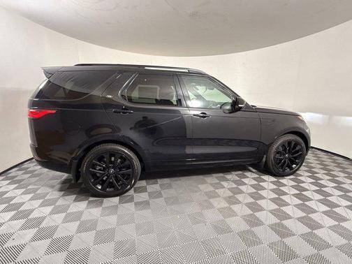 2026 Land Rover Discovery Gemini Edition