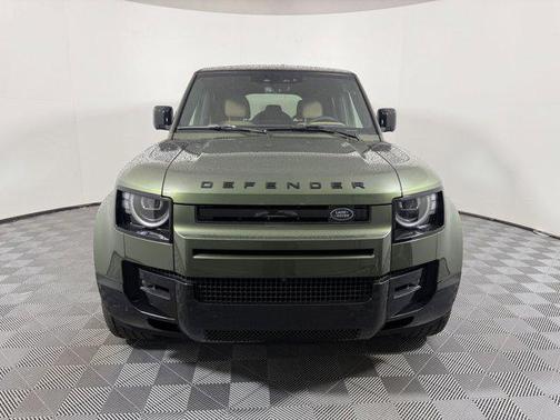 2026 Land Rover Defender P500 X-Dynamic SE