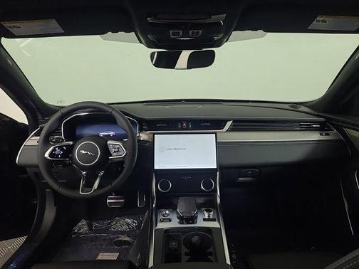 2024 Jaguar XF R-Dynamic SE P250 AWD Automatic