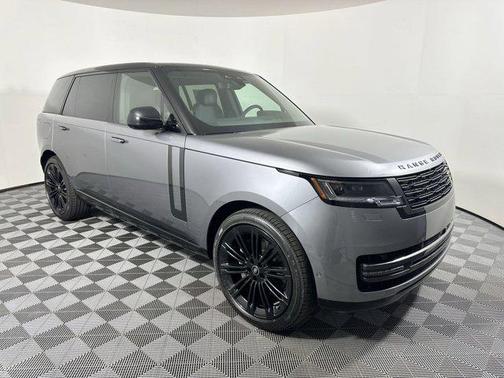 2025 Land Rover Range Rover P400 SE 7 Seat