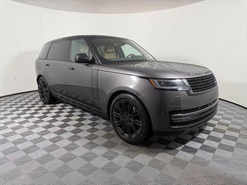 2026 Land Rover Range Rover P530 SE 7 Seat