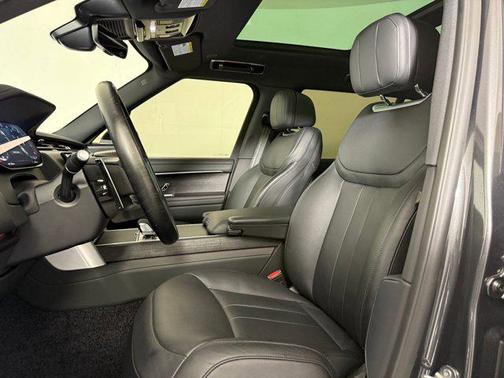 Carpathian Grey Premium Metallic 2025 Land Rover Range Rover P530 SE 7 Seat