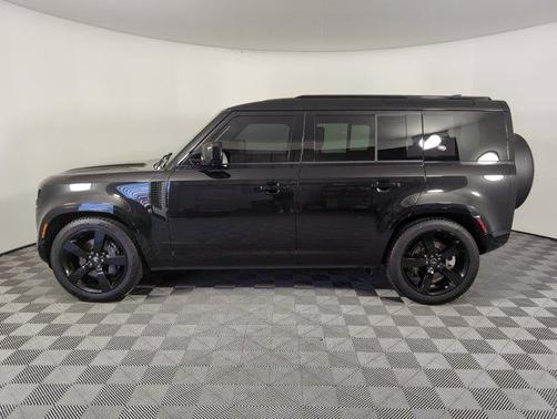2024 Land Rover Defender 110 P400 X-Dynamic SE
