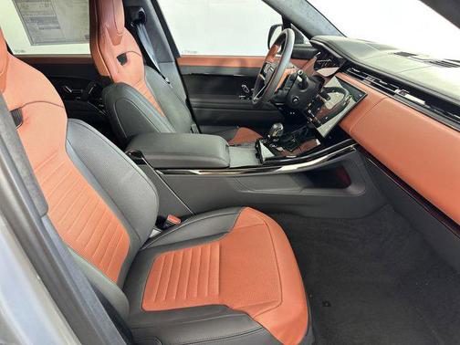 2025 Land Rover Range Rover Sport P635 SV Edition Two