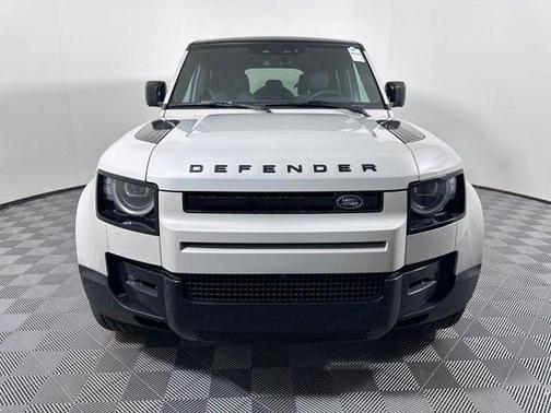 2026 Land Rover Defender X-Dynamic SE