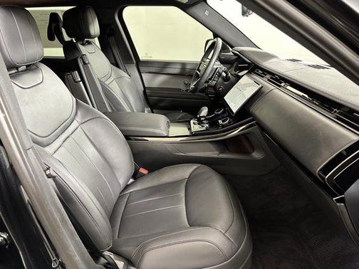 2023 Land Rover Range Rover Sport SE