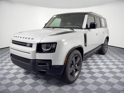 Borasco Grey Metallic 2026 Land Rover Defender P400 X-Dynamic SE