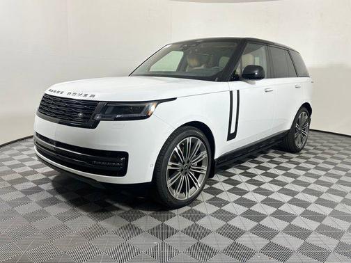 2025 Land Rover Range Rover P530 SE