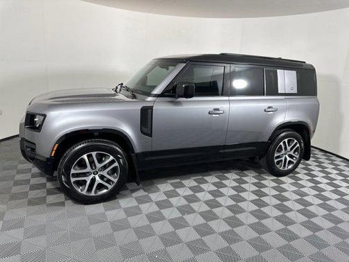 2024 Land Rover Defender 110 P400 X-Dynamic SE