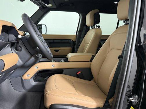 2026 Land Rover Defender P400 X-Dynamic SE