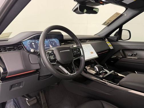 Borasco Grey Metallic 2026 Land Rover Range Rover Sport SE