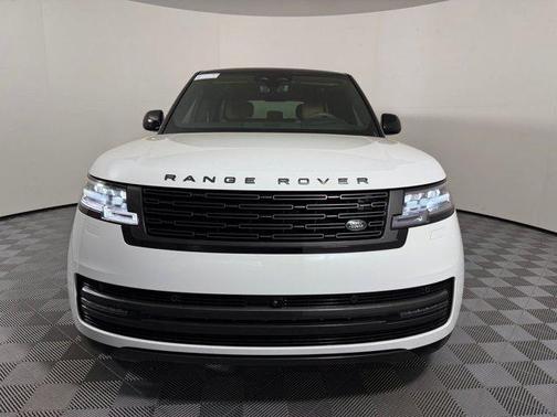White 2025 Land Rover Range Rover P530 SE