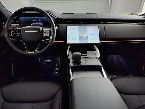 2025 Land Rover Range Rover Sport SE