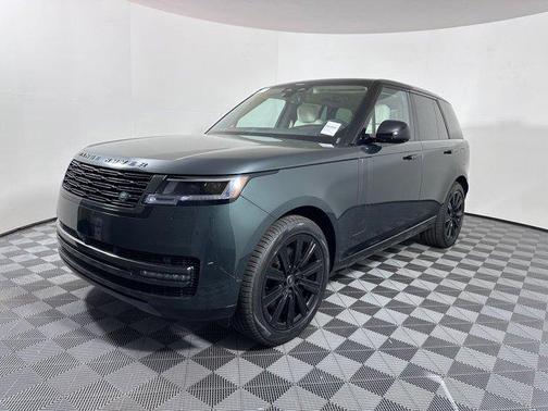 2025 Land Rover Range Rover P550e SE