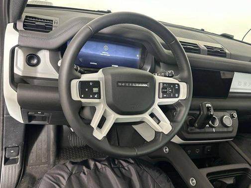 2024 Land Rover Defender 110 P300