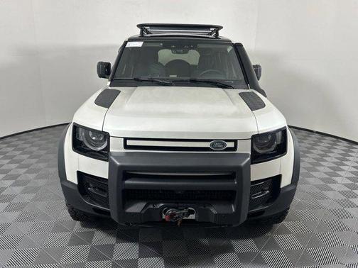 2024 Land Rover Defender 110 P300